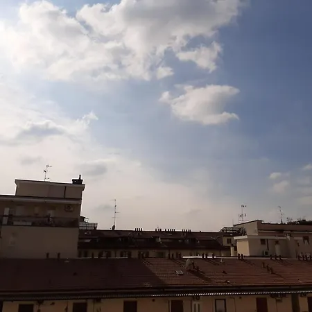 Sweet Smart Easy Porta Romana Center Apartment *